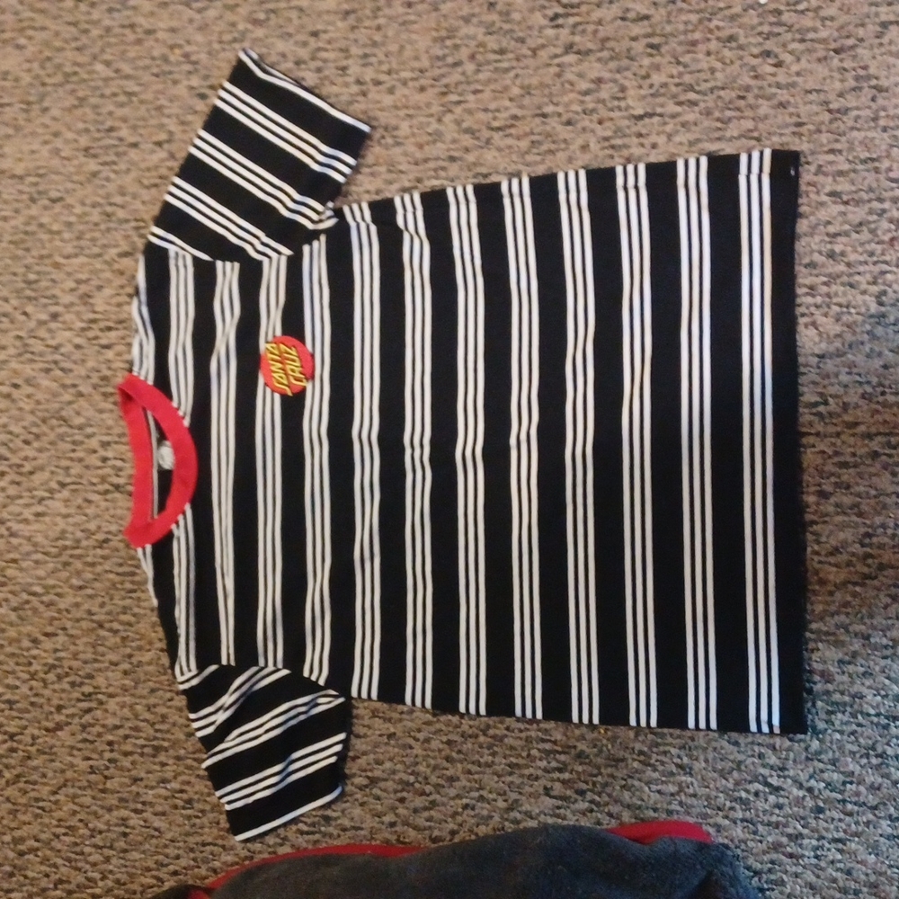 Santa Cruz striped short sleeve shirt(large)